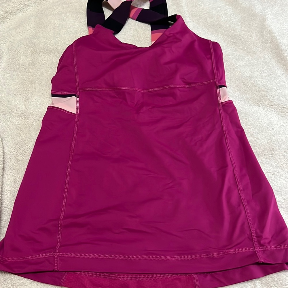 Lululemon top ! Perfect condition! Size S . No size tag